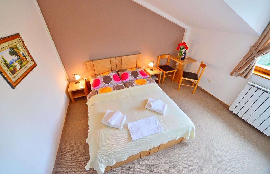 Hotel Plitvicka Vrela Grabovac  Esterno foto