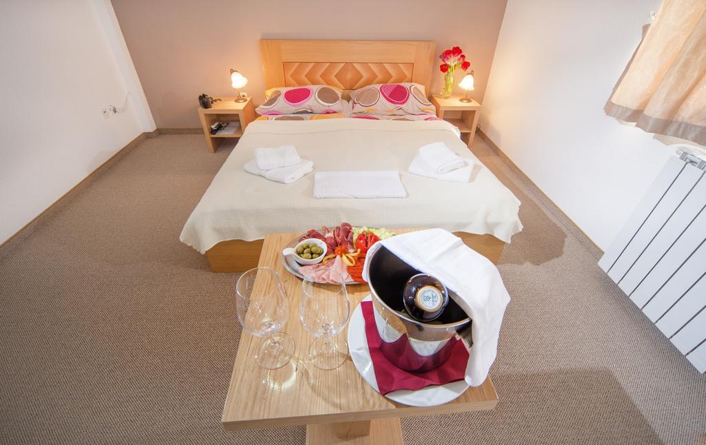 Hotel Plitvicka Vrela Grabovac  Esterno foto