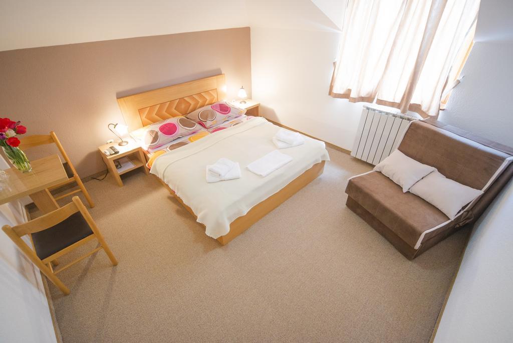 Hotel Plitvicka Vrela Grabovac  Esterno foto